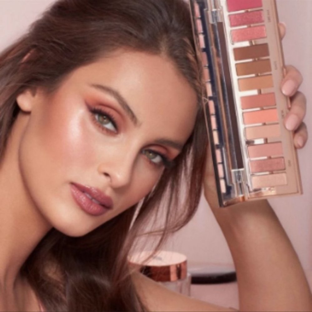 🎄🎄Charlotte Tilbury Palette Pillow Talk (Limited Ed)